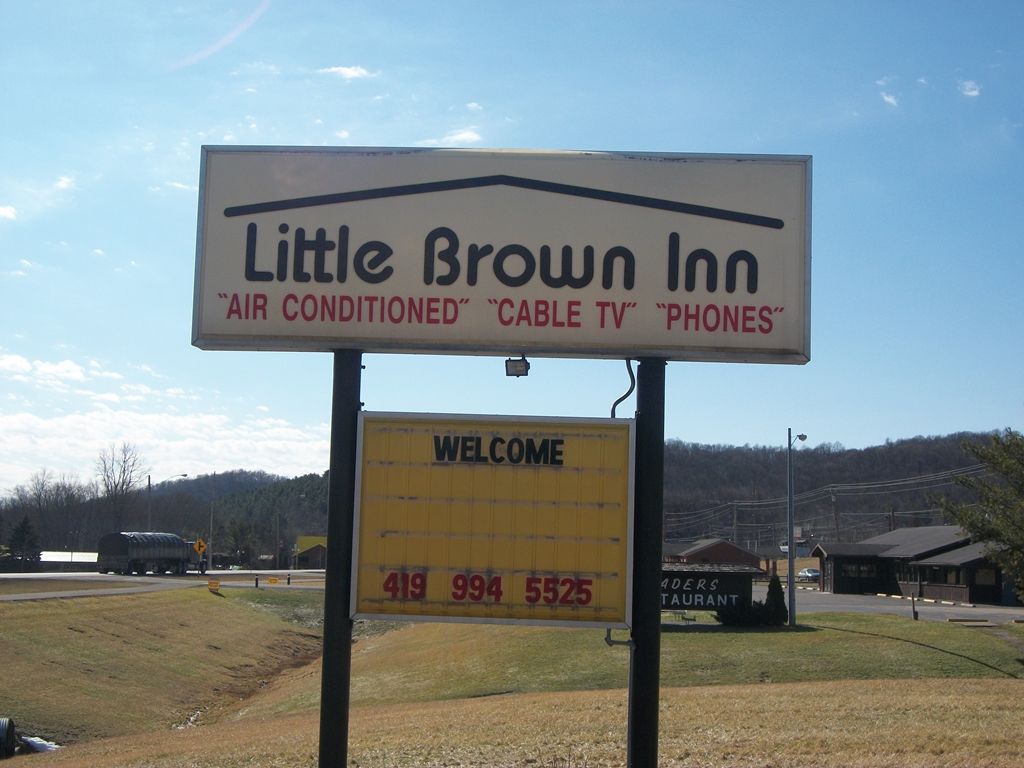 Mohican Little Brown Inn Loudonville Екстериор снимка